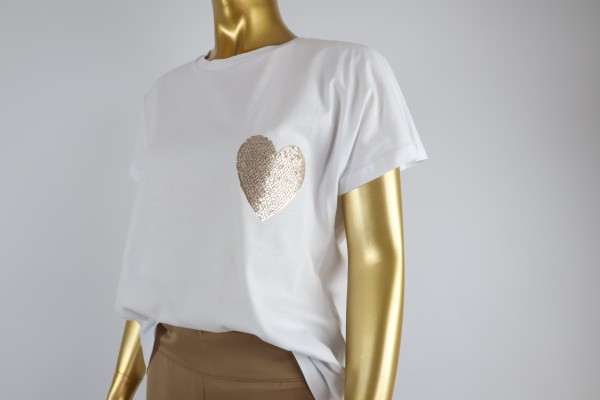 T-Shirt mit Herzapplikation